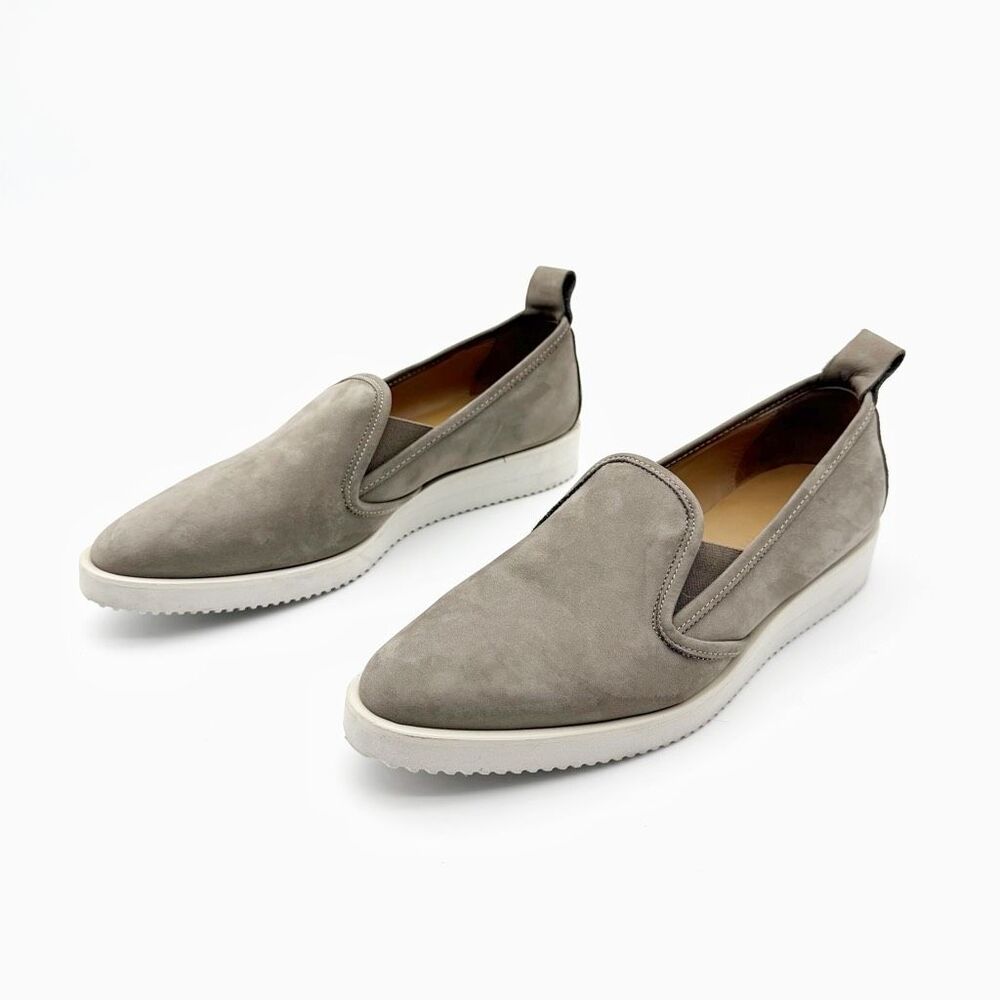 EVERLANE Street Shoe Grey Loafer Size 9 Nubuck Leather  Flat Pointed Toe Comfort